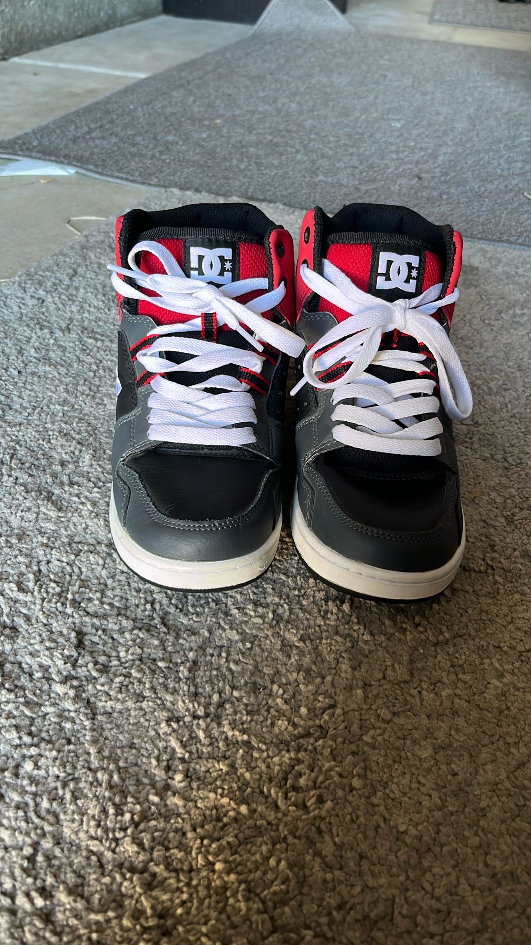 Dc Shoes Youth Size 4.5