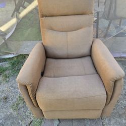 Rocker/Recliner 