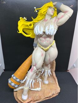 Thog, Amazonian statuette