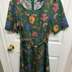 Princess Highway Green Floral Dress AU 12 US 8 Australia Short Sleeves Knee Length Belt Great Condition 