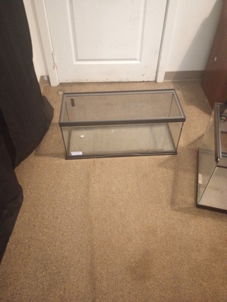 2 Tanks For Sale 1 20gal. and 1 40gal