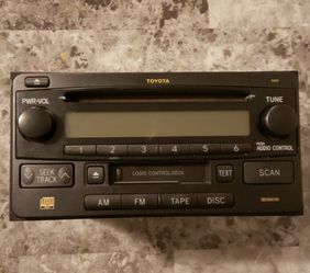 2003-2005 Toyota 4Runner stock Radio Receiver 86120-35281 OEM