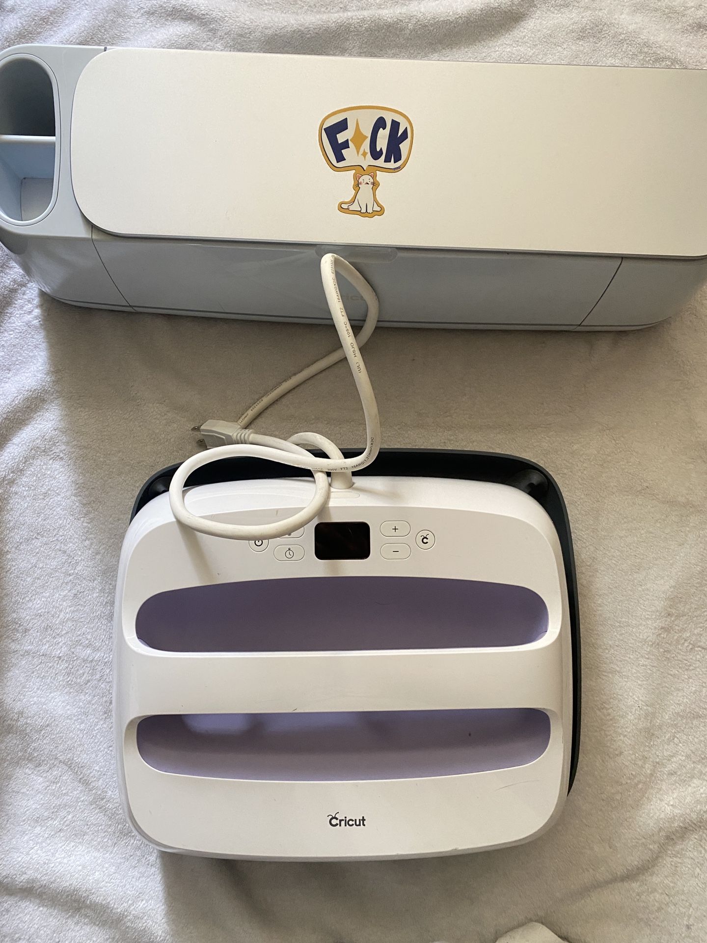 Cricut Easy press 2 + Cricut Maker 3
