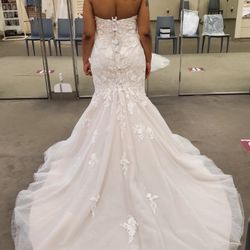 Brand New David Bridal Lace Appliqué Mermaid Strapless Wedding Dress from David Bridal