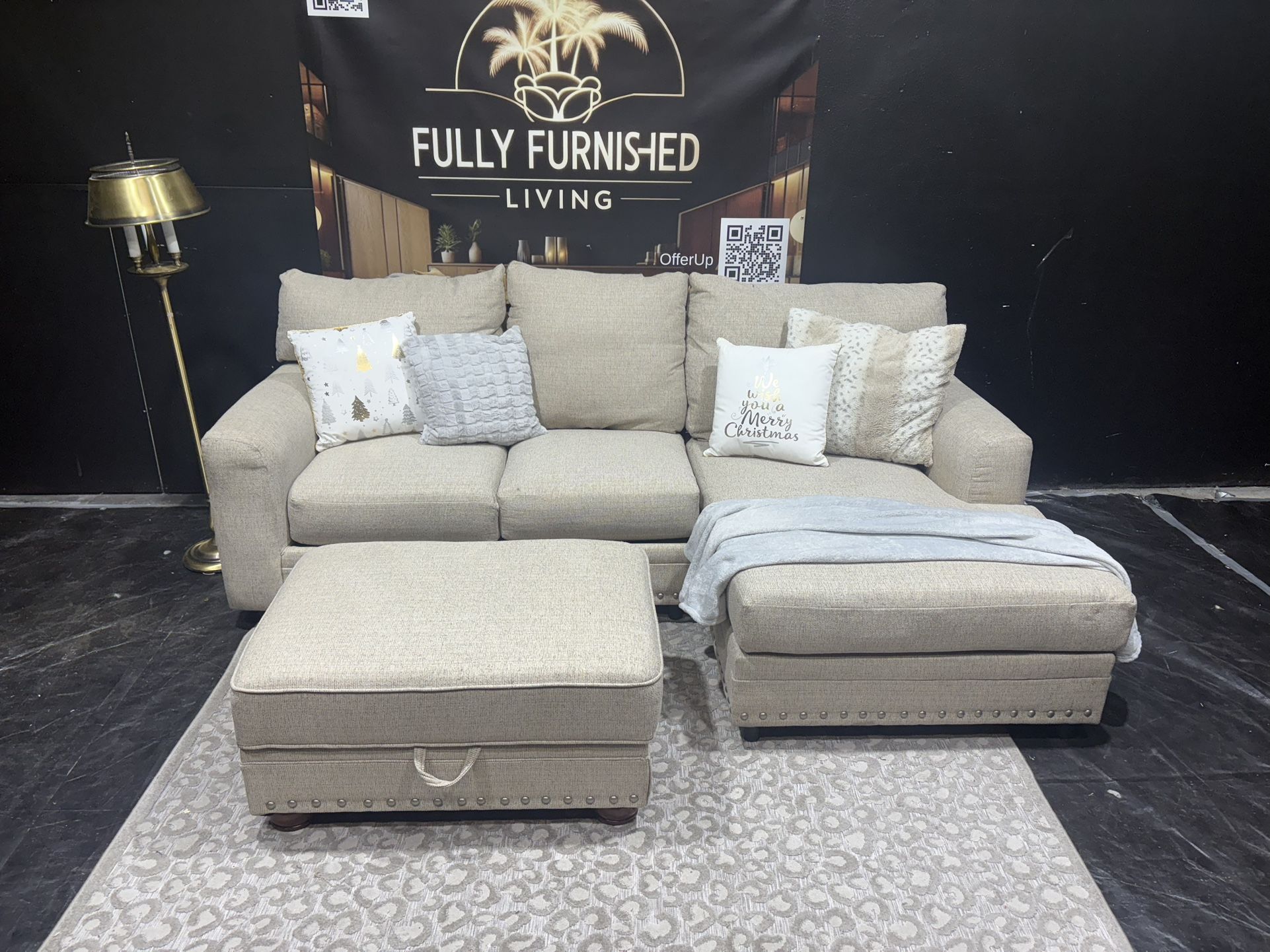 Sectional/couch/sofa, Beige, 90x72, Brand: Ashley Furniture, Delivery Available