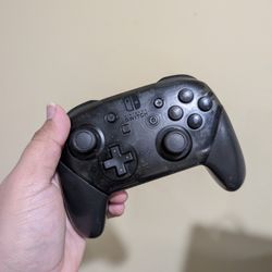 Nintendo Switch Pro Controller 