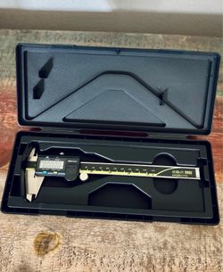 Mitutoyo 500-196-30 Digimatic Caliper 6" (150mm)