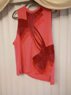 Under armour tank top new women XL