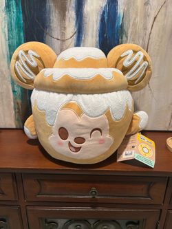 Disney Munchlings Mickey Mouse Plush Stuffed Toy