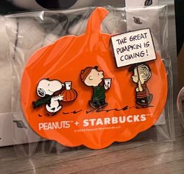 Starbucks snoopy pins