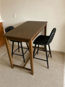 High top dining table and bar stools