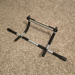 Pull up bar