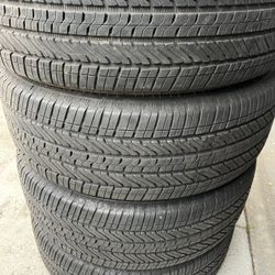275/60/20 Used Bridgestone Tires 85% Life Left No Patches 275/60r20 Llantas Usadas 85% De Vida 