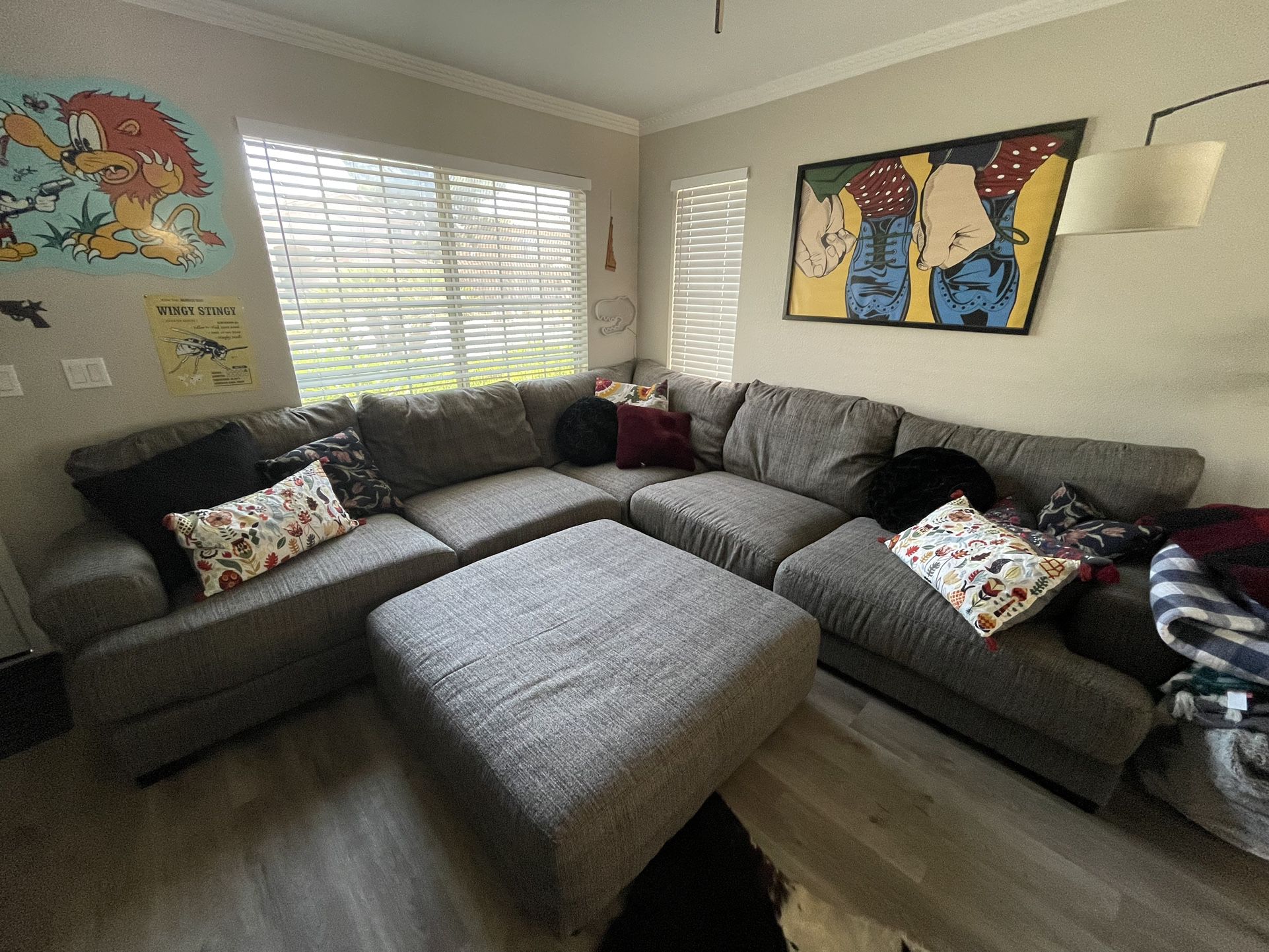 Large Sectional Couch With Ottoman