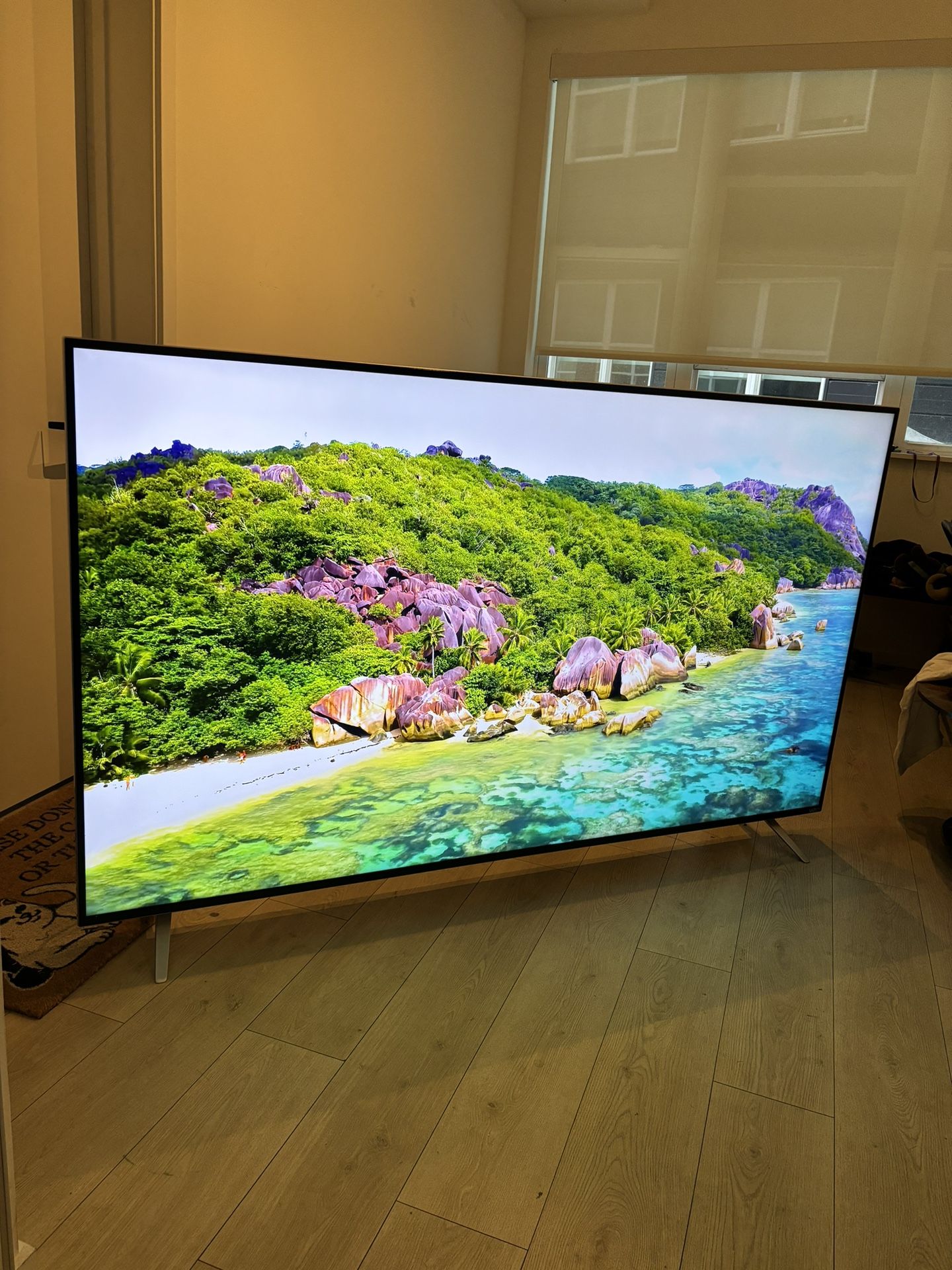 80” Vizio 4K UHD Smart Tv