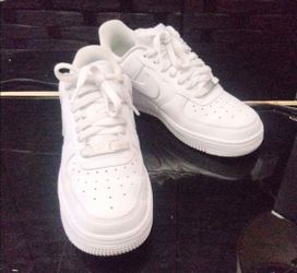 Wo ens Nike Airforce 1's size 7