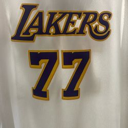 Lakers , Luka Dončić , #77