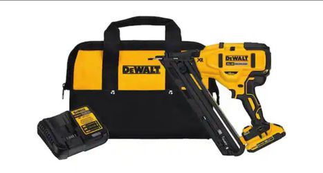 DEWALT 20V MAX XR 15-Gauge Finish Nailer Kit with 2.0Ah Battery, Charger & Bag