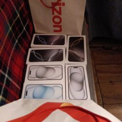 Verizon iPhone 15 & 16max Pros