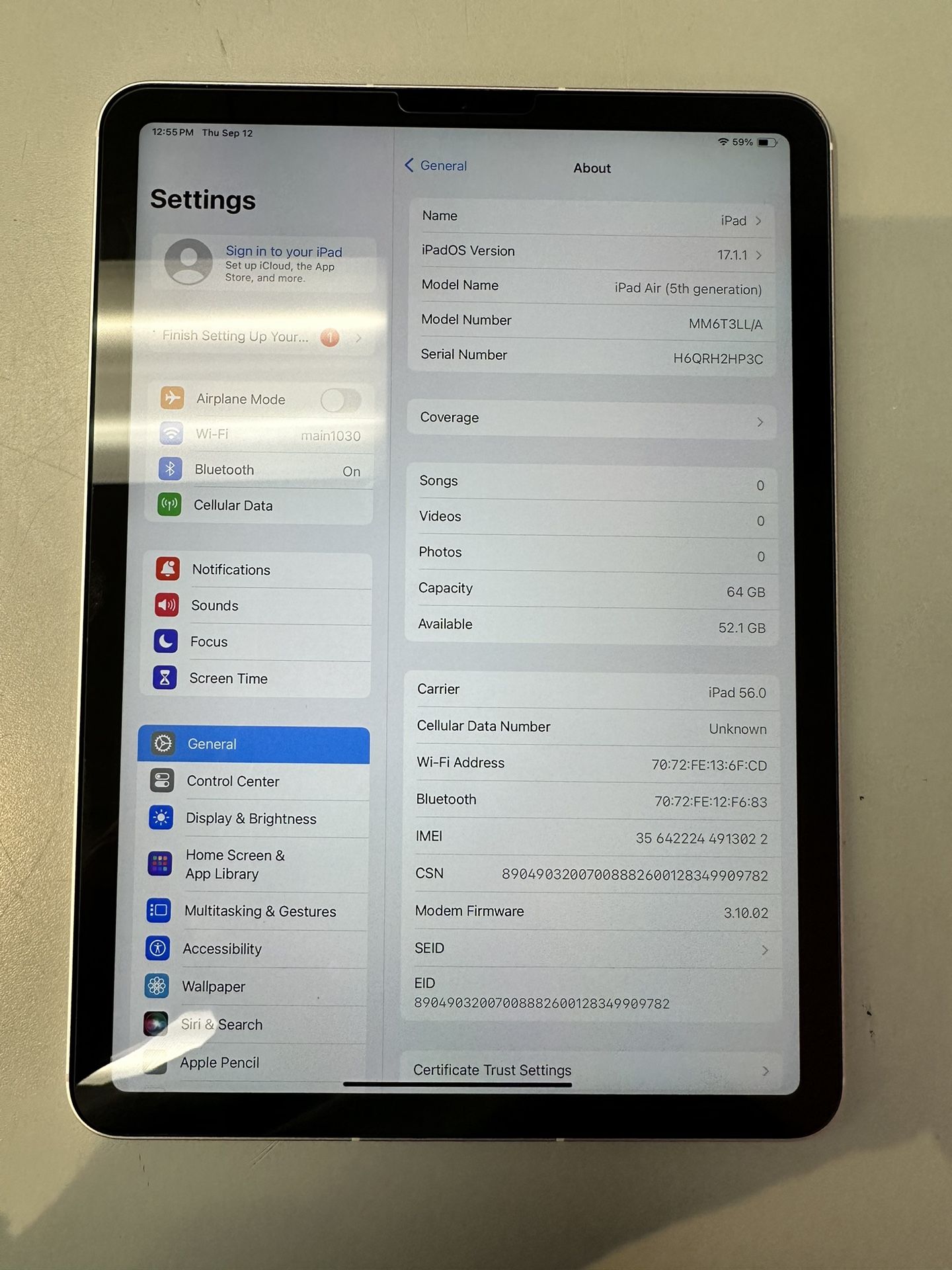 Unlocked Apple iPad Air 5th Gen 64GB Space Gray A2589 M1 Cellular Tablet
