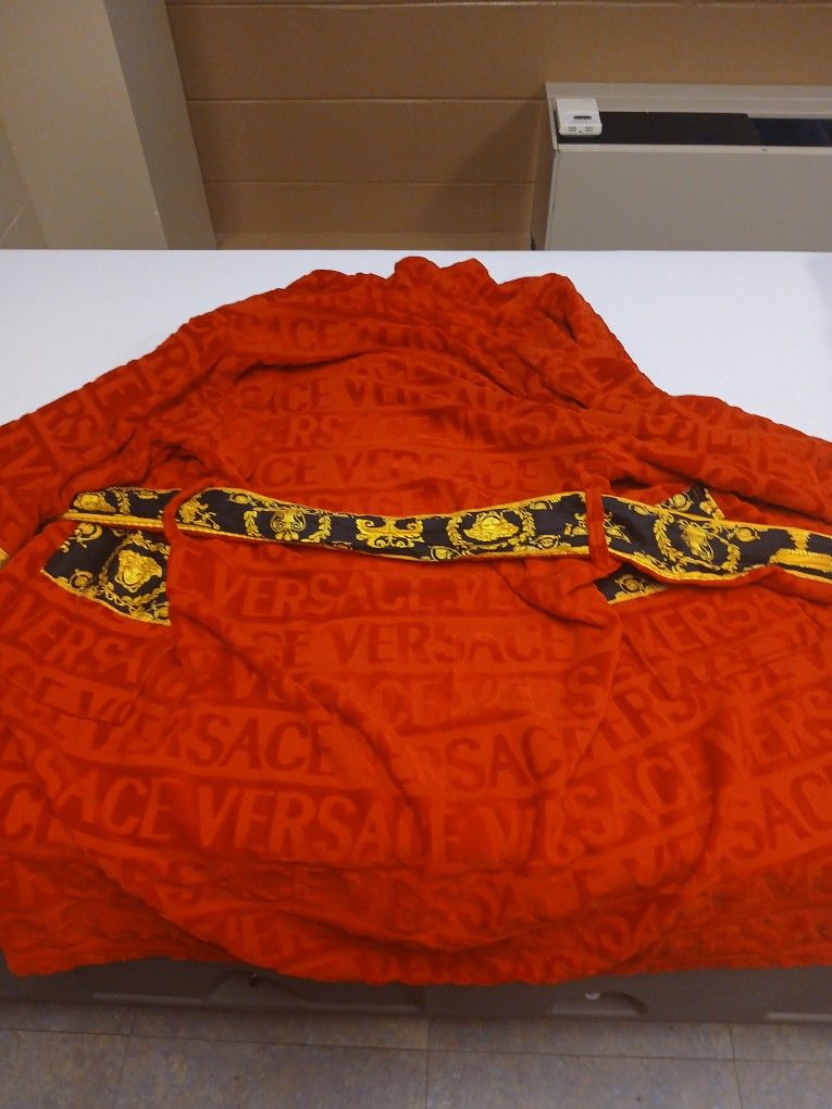Versace Robe Medium-sized