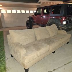 Couch in good condition very comfortable