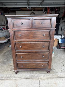 Ashley Furniture "Porter" Solid Wood 5-Drawer Chest / Tall Boy Dresser