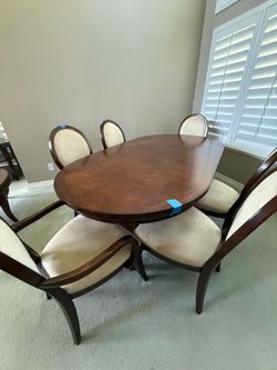 Dining Table w/ 6 Chairs