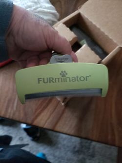 Brand NEW FURMINATOR Long Hair Dog/ Cat Brush