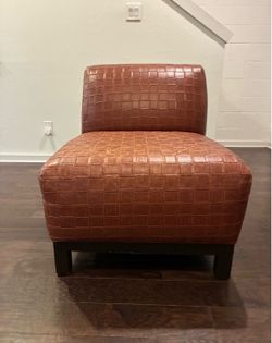 Oversized comfy brown chair - faux leather material (used)