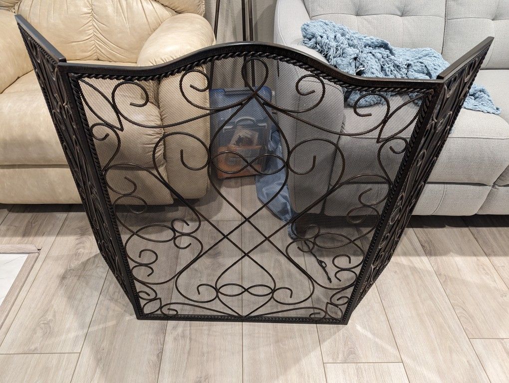 SOUTHERN LIVING AT HOME WELLSLEY FIREPLACE SCREEN TRI-PANEL ESTATE IRON 50"x33"