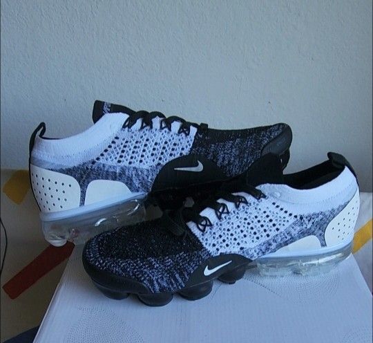 Men Nike Flynit Message Me Your Size