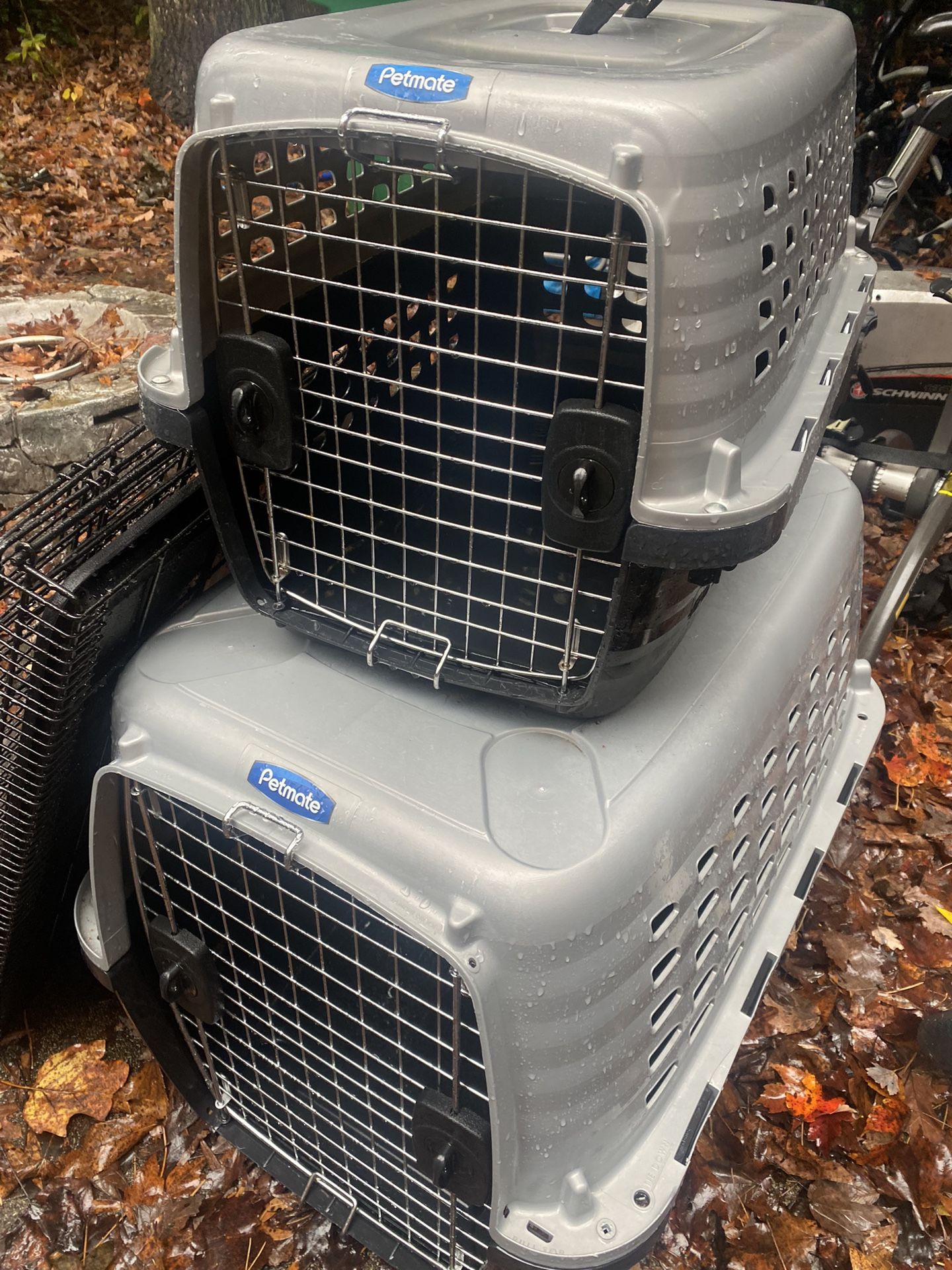 DOG CRATES