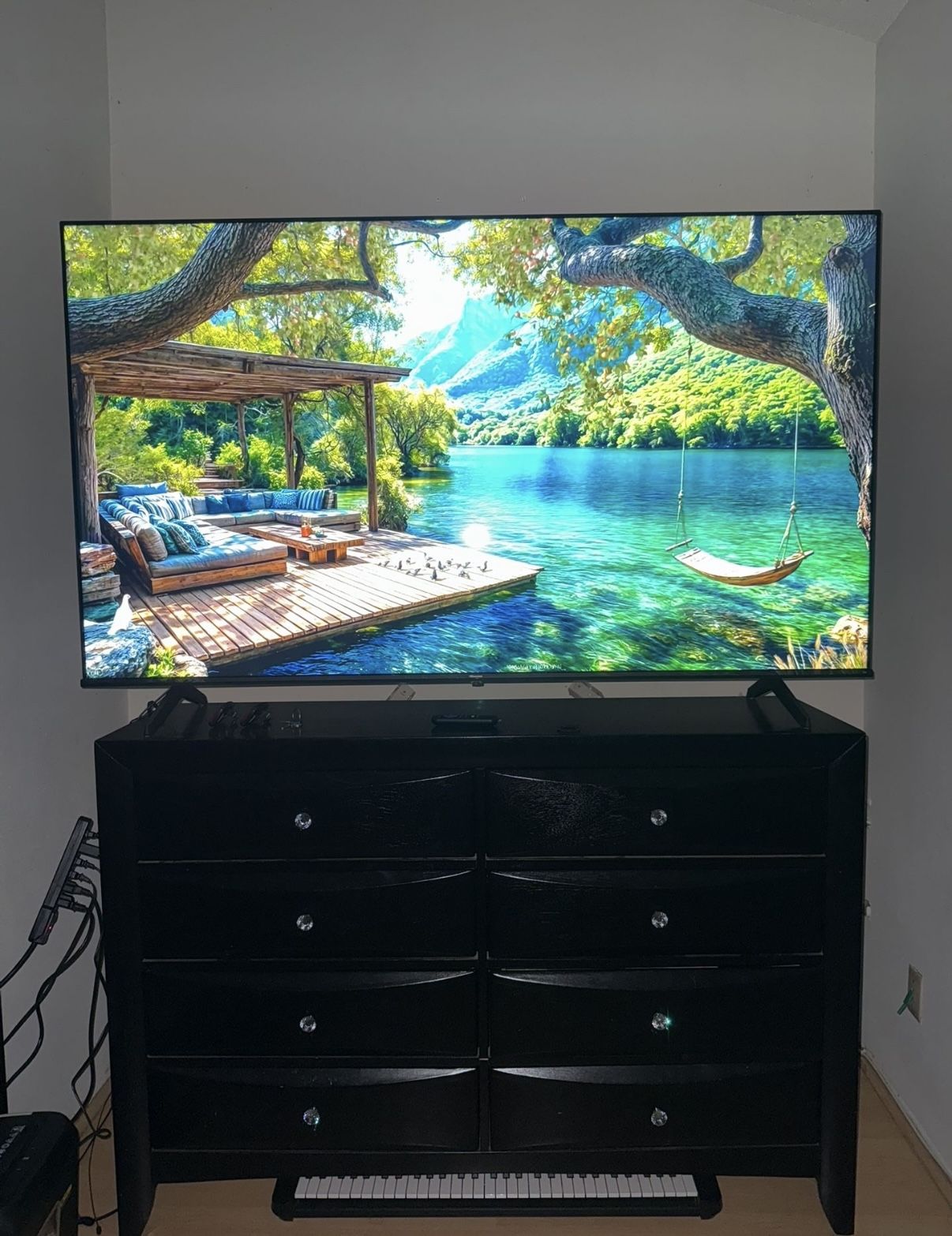Hisense 75in TV