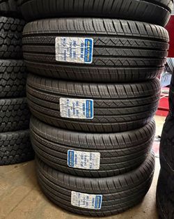 245/60R18 Set Of 4 Maxtrek New Tires 