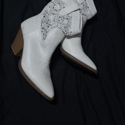 Women’s Size 9 Boots