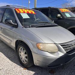 2006 Chrysler Town & Country