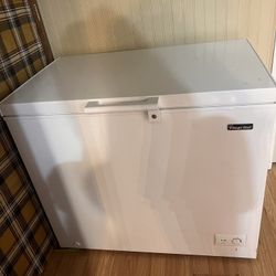 Deep freezer