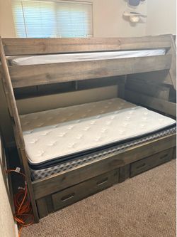 Bunkbed set/dresser