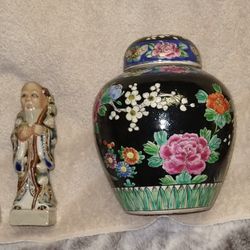 Antique Urns & Figurines
