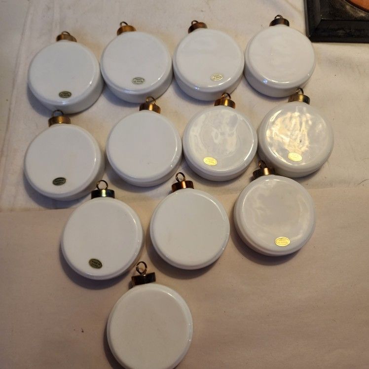 12 Circle Craft Ornaments