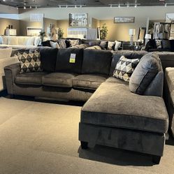 Grey 2PC Sectional