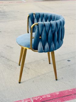 Luxury Blue Velvet Accent Chair – Gold Frame