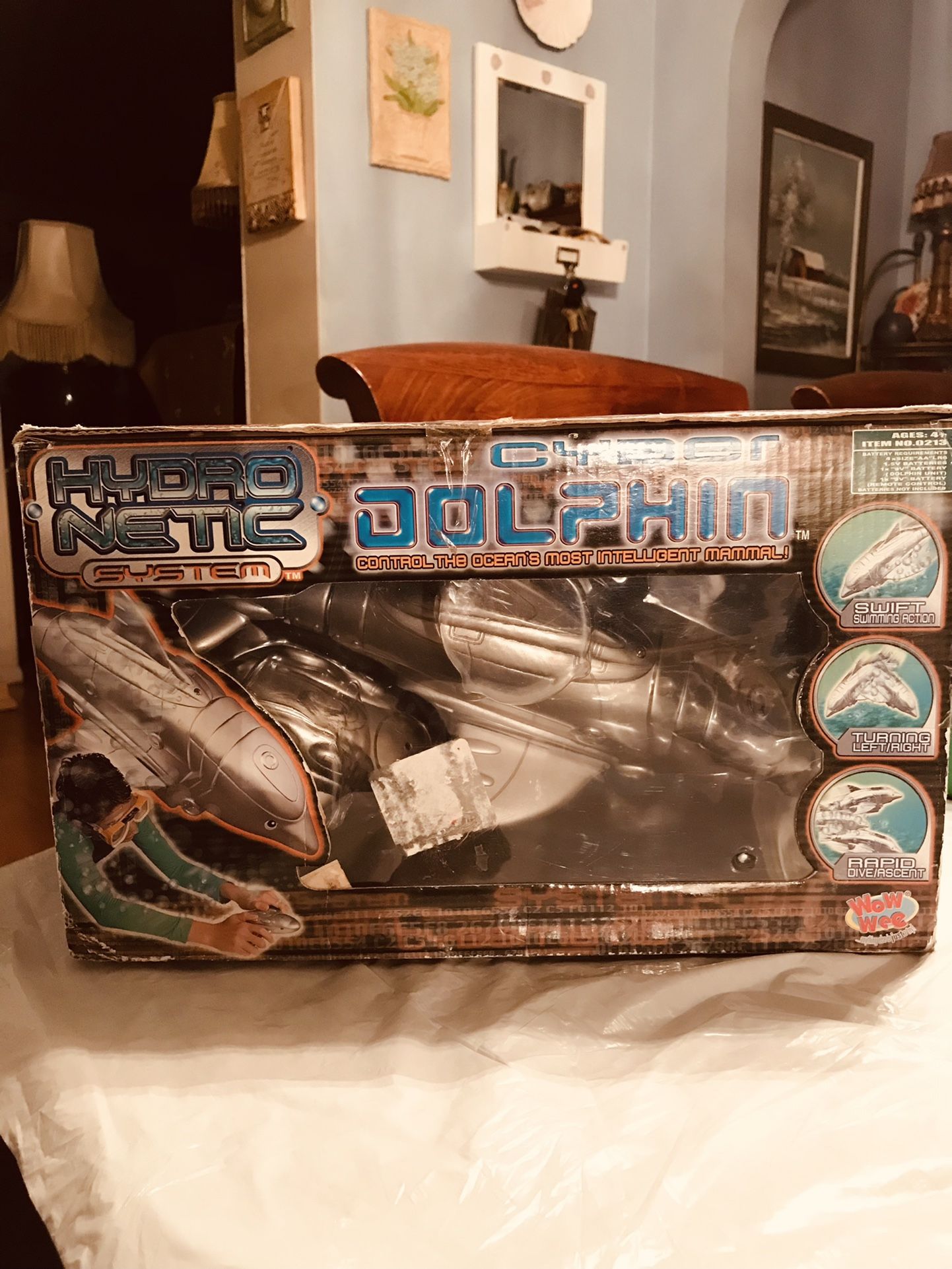 Vintage Cyber Dolphin Hydro Netic Wow Wee Toys  ((New) Box Has A Little Damage