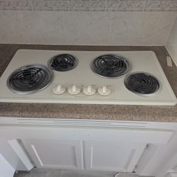 Stove Top Frigidaire 36"x18" Cooktop