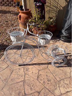 Garden Bike Decor