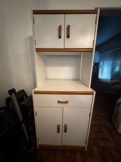Kitchen Pantry/Cabinet Stand