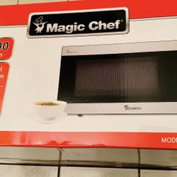Brand new Magic Chef 1.8 cu. ft. Countertop Microwave in Stainless Steel