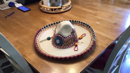 Vintage ADOLFO CHAVEZ  De Palma Sombrero