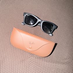 Ray-Ban Meta Glasses 